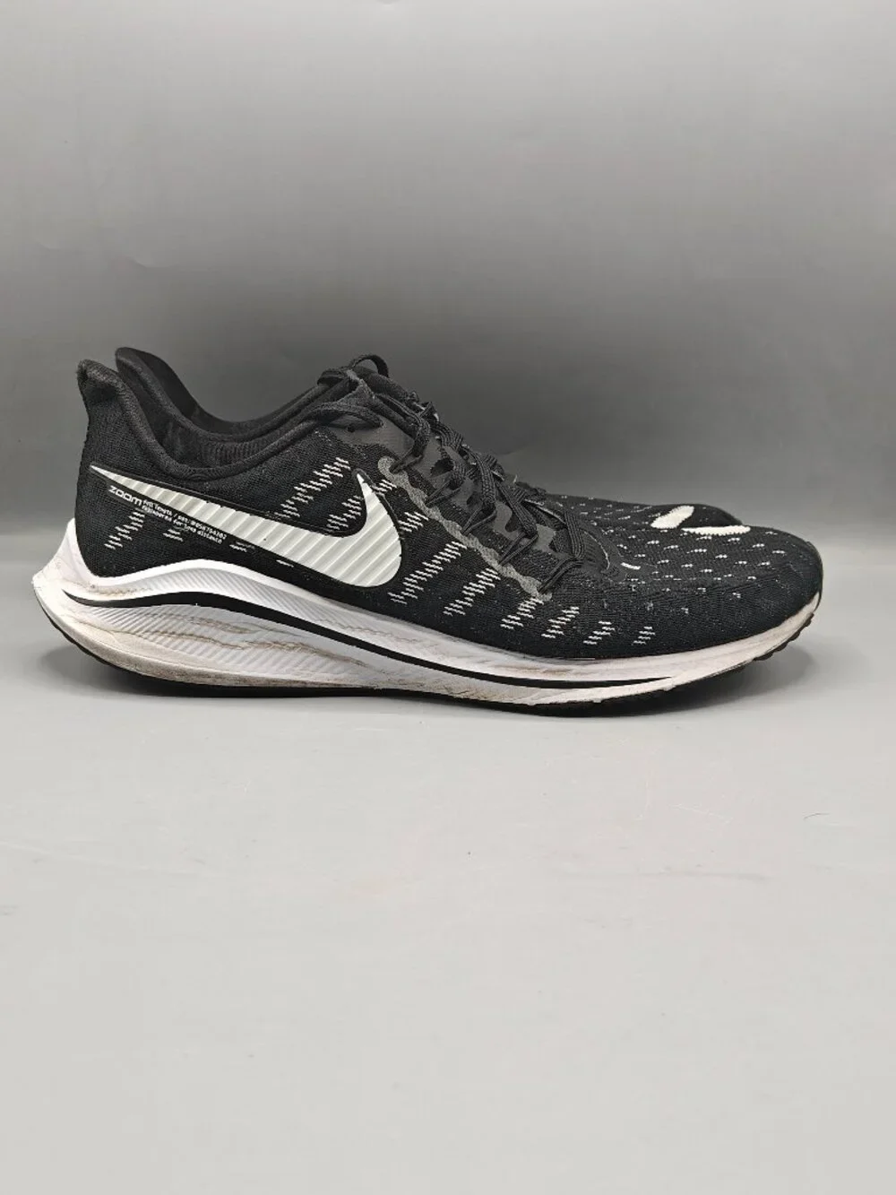 NIKE AIR ZOOM VOMERO 14 MENS RUNNING SHOES BLACK WHITE RARE CK1969-001 SIZE 12